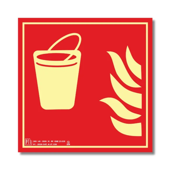 CUBO PARA USO EN CASO DE INCENDIO