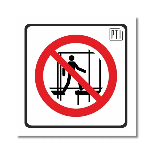 PROHIBIDO USAR UN ANDAMIO INCOMPLETO